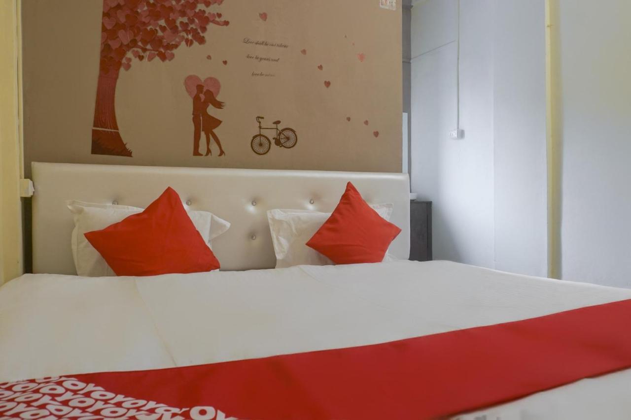 Hotel O R K Hotel Pimpri-Chinchwad Екстериор снимка