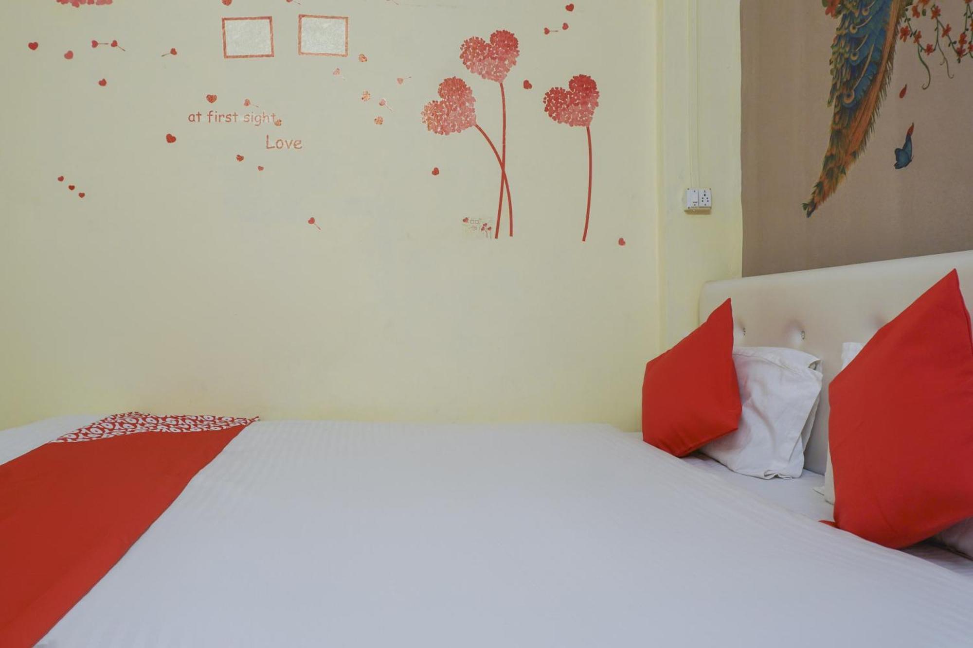 Hotel O R K Hotel Pimpri-Chinchwad Екстериор снимка